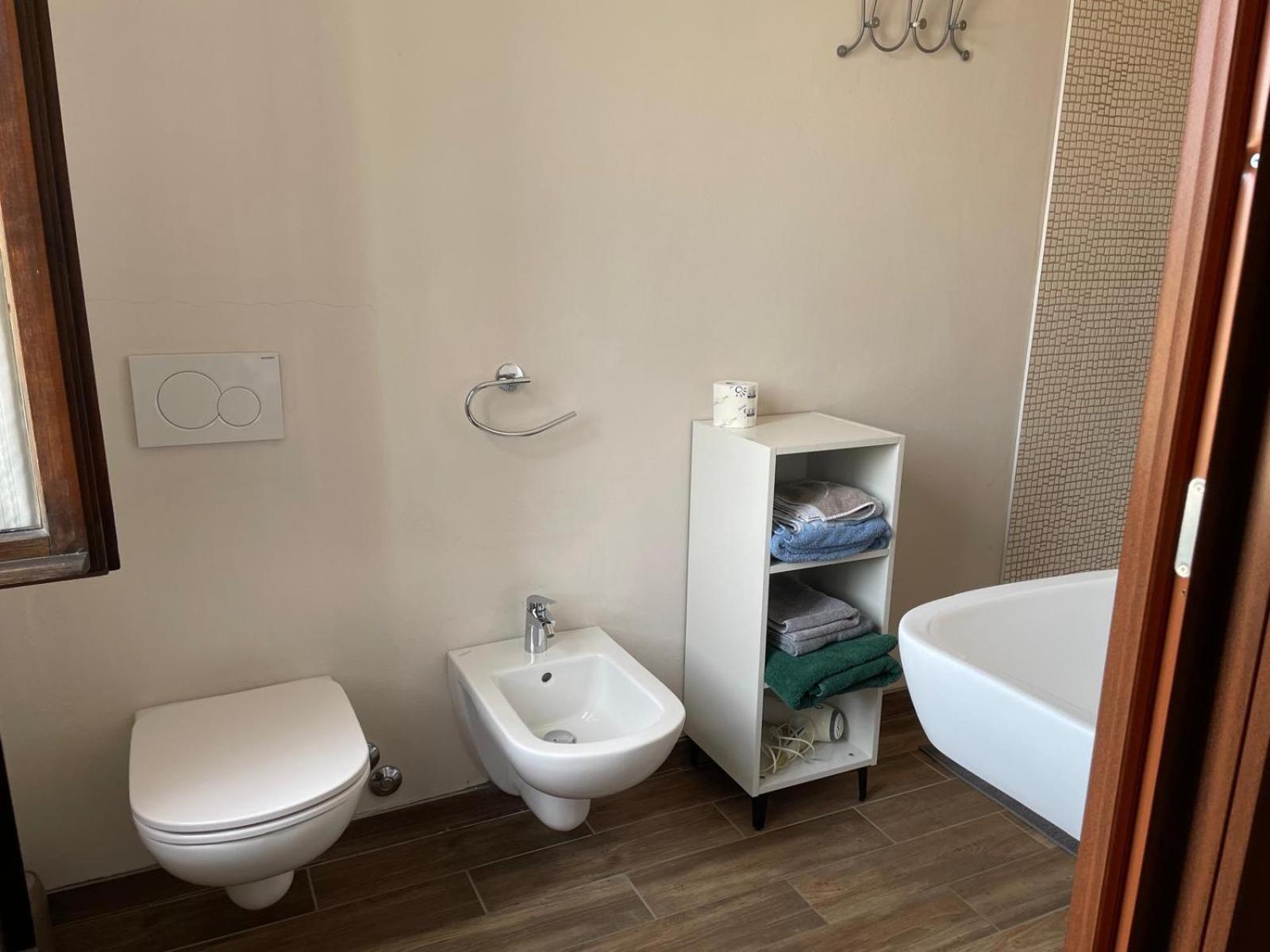 Gazzuolo Agriturismo Corte Manzoglio מראה חיצוני תמונה